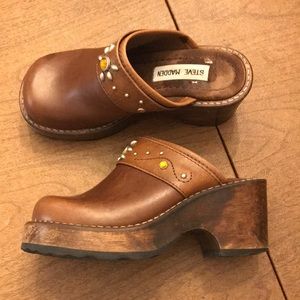 Chunky Steve Madden Clogs Size 6